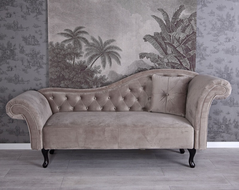 Pu7pl3 Designs Classic Chaise Lounge with a Decorative Cushion - Image 5